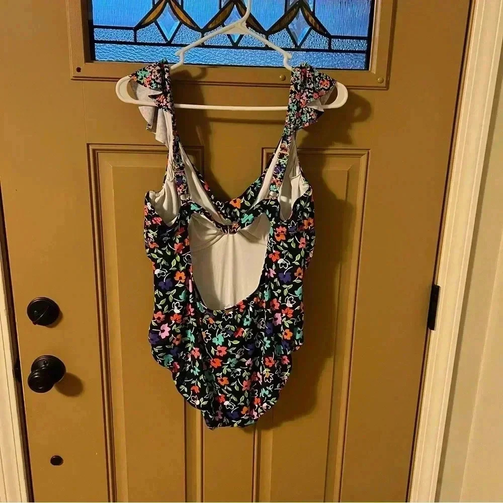 Brand new Anne Cole swimsuit - Picture 2 of 6